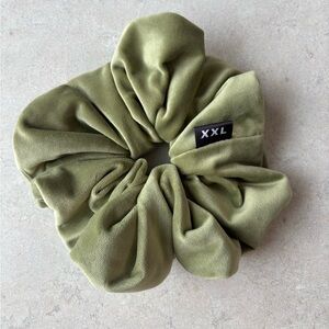 XXL and Co Scrunchie